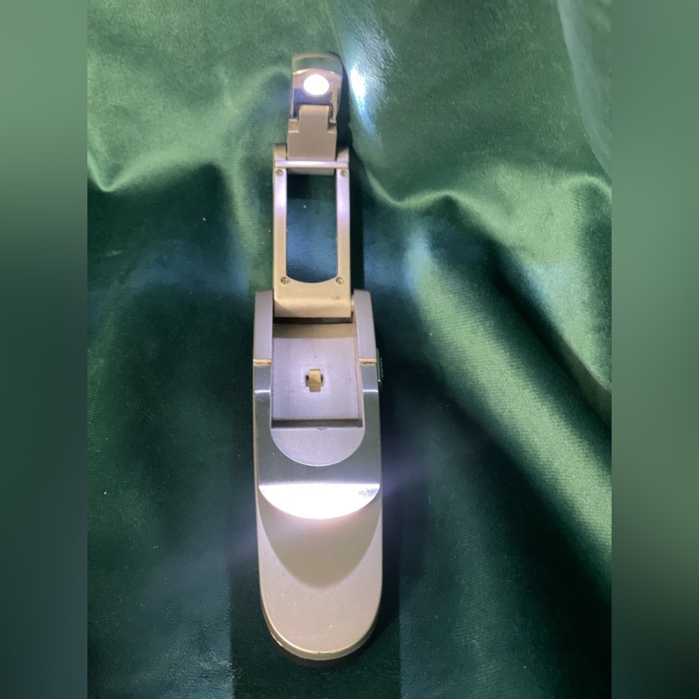 Reading light clip